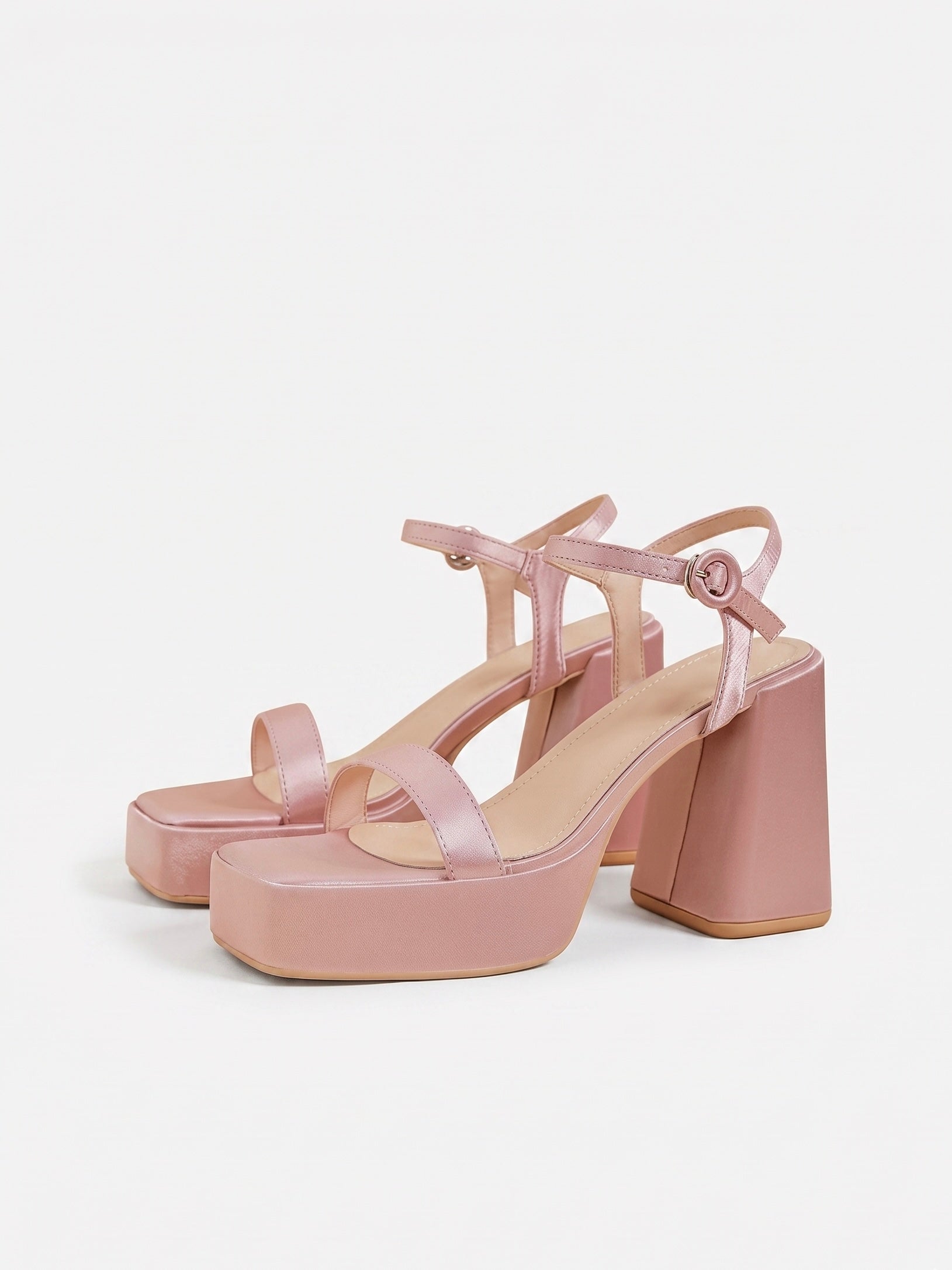 Exquisite French Retro Platform Pumps with Chunky Heels